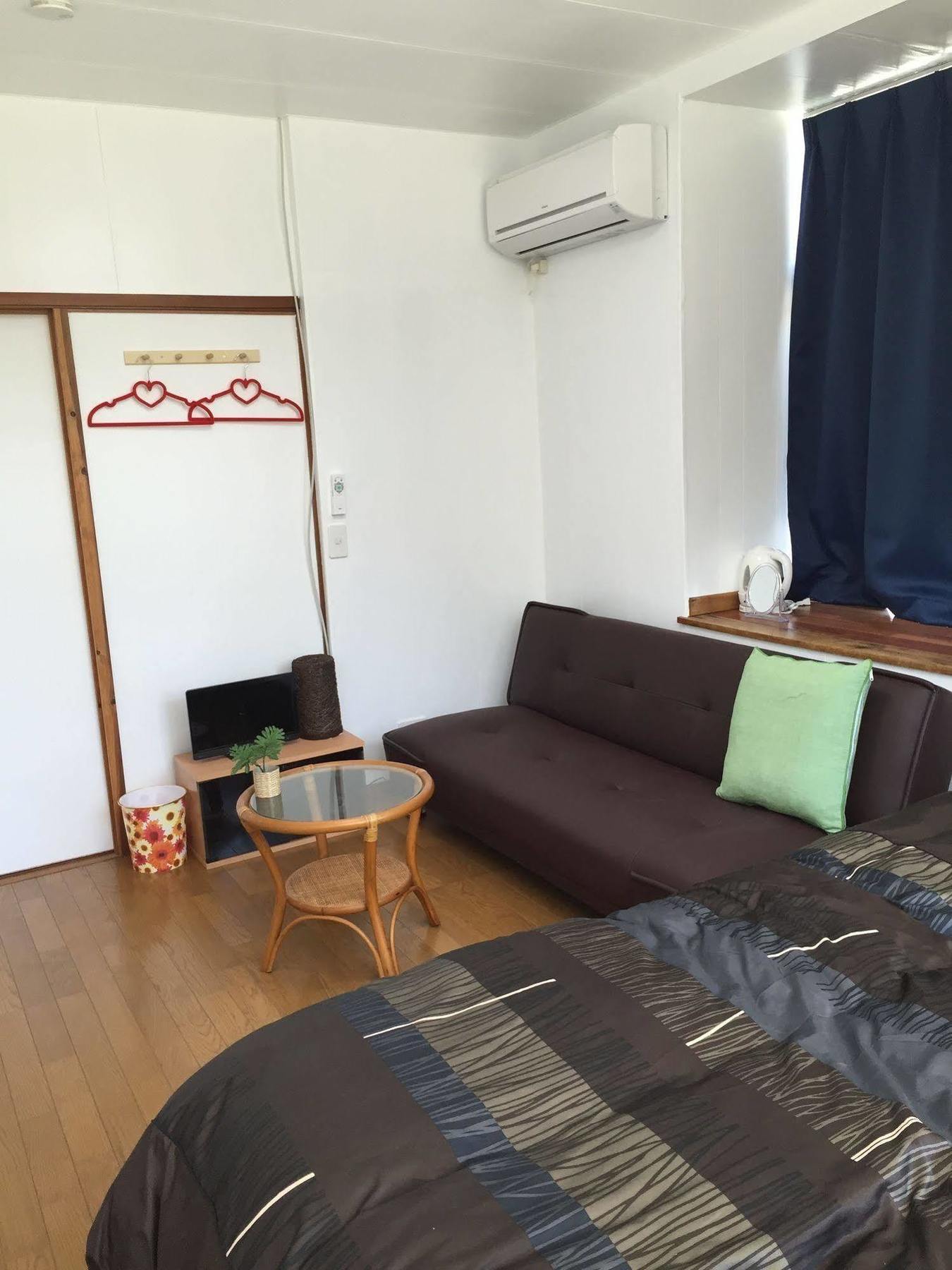 Guesthouse Seagull Village Мотобу Экстерьер фото